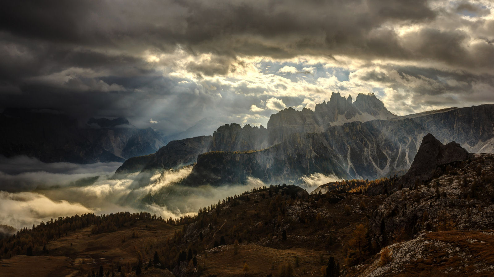 Baile das sombras nas Dolomitas